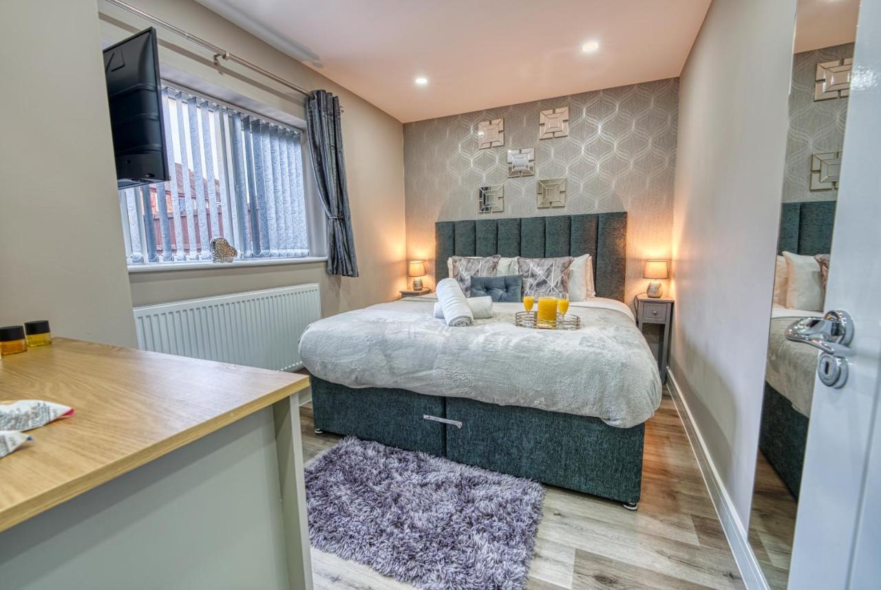 Stylish House - B'Ham Airport And Nec, Jlr Solihull, Business & Leisure Stays - Aspen House 客房 照片